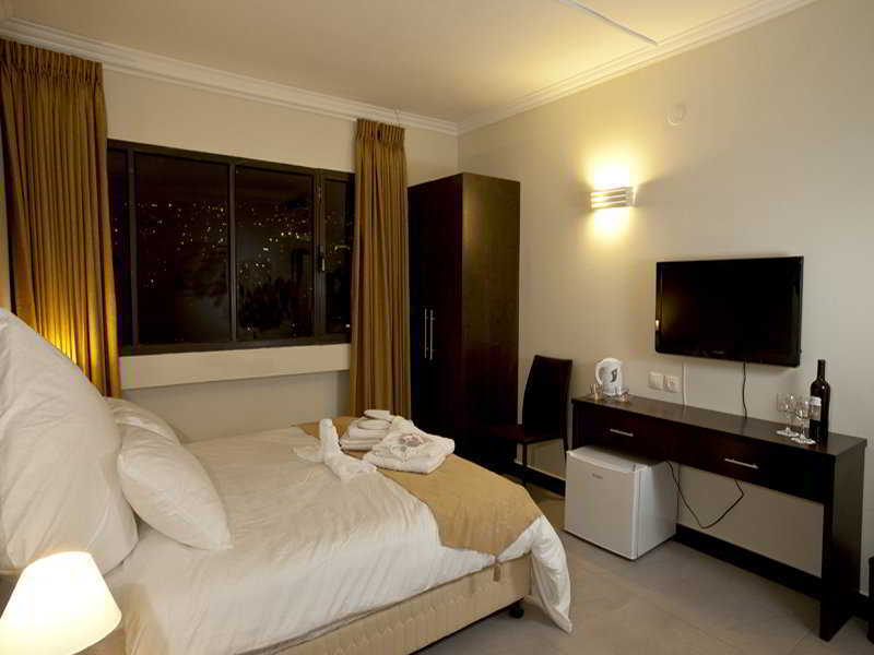 Market Hotel Haifa Bagian luar foto